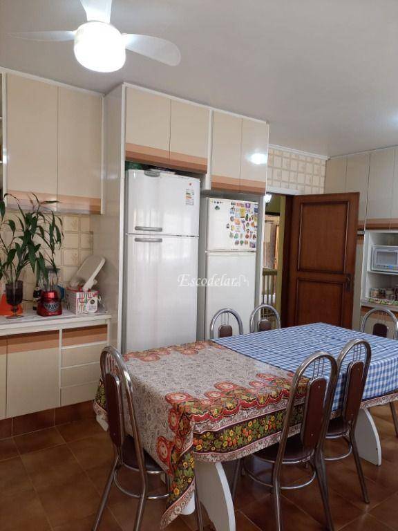 Casa à venda com 4 quartos, 200m² - Foto 49