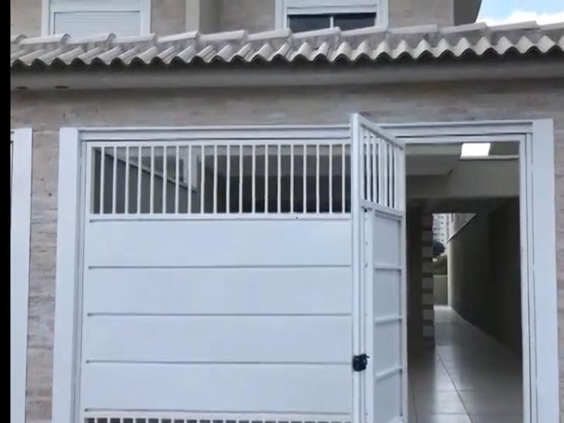 Sobrado à venda com 4 quartos, 152m² - Foto 1