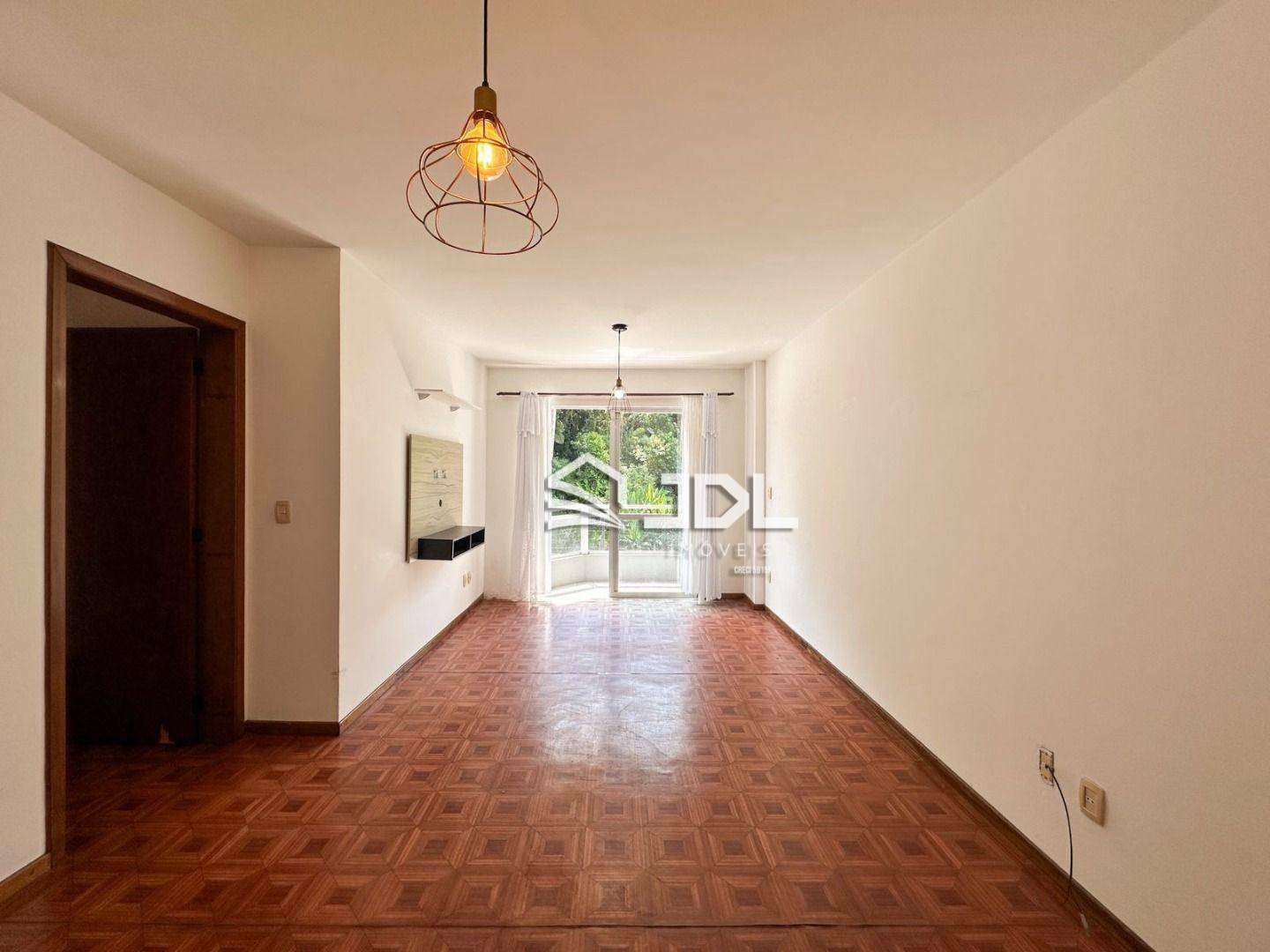 Apartamento à venda com 3 quartos, 110m² - Foto 4