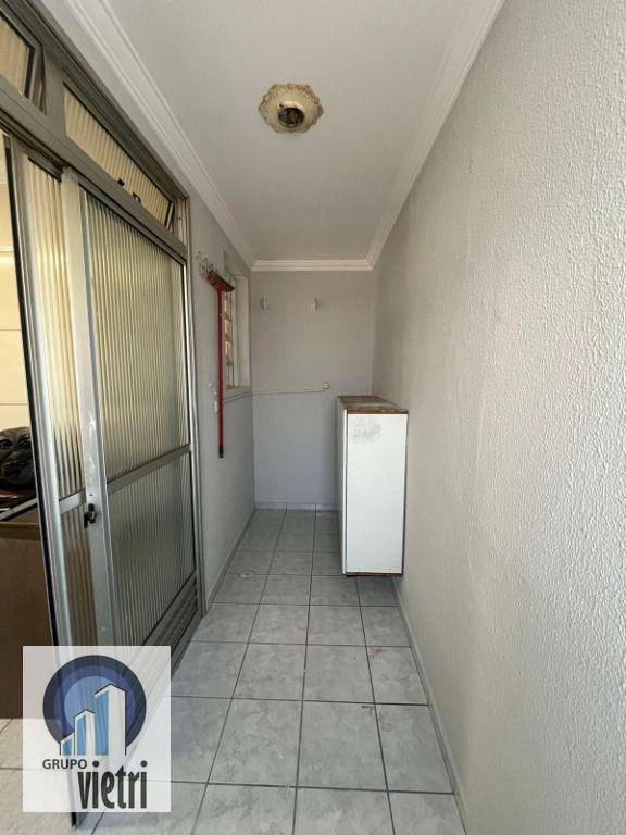 Apartamento para alugar com 2 quartos, 67m² - Foto 11