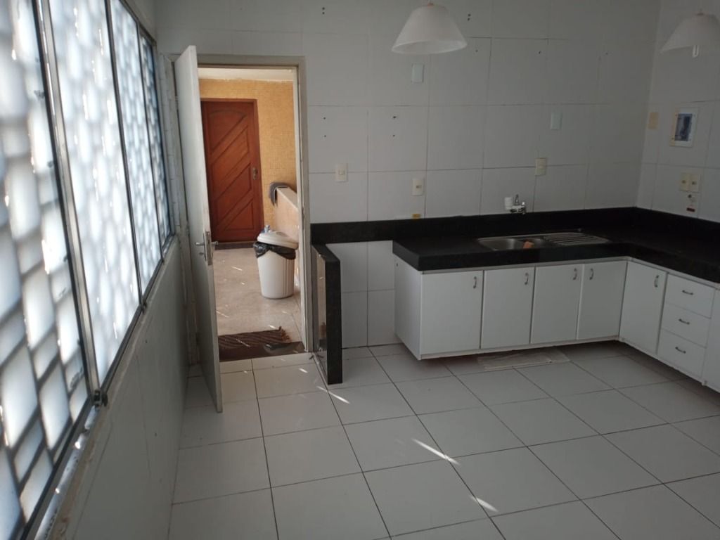 Apartamento à venda com 3 quartos, 135m² - Foto 17