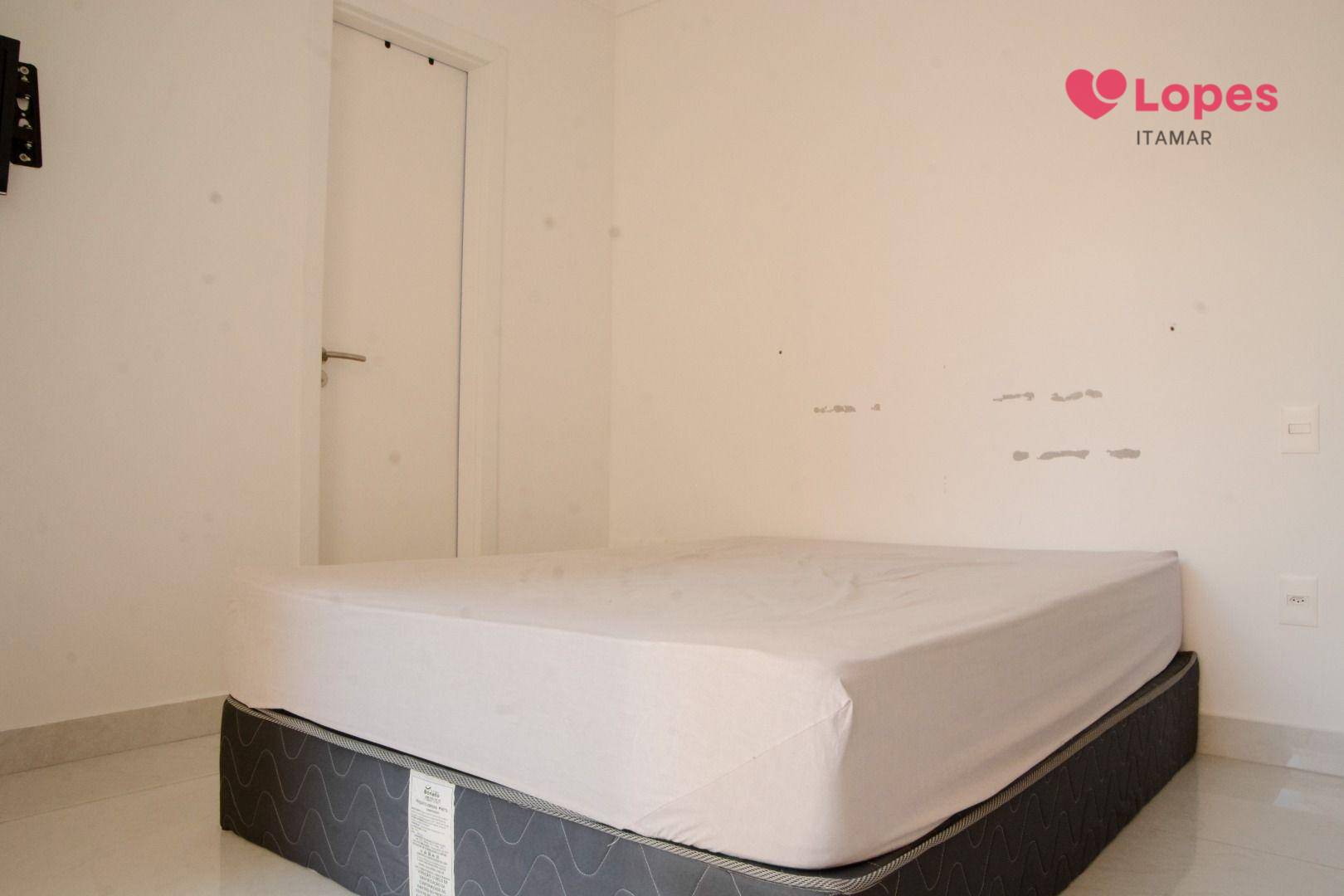 Apartamento à venda com 4 quartos, 200m² - Foto 19