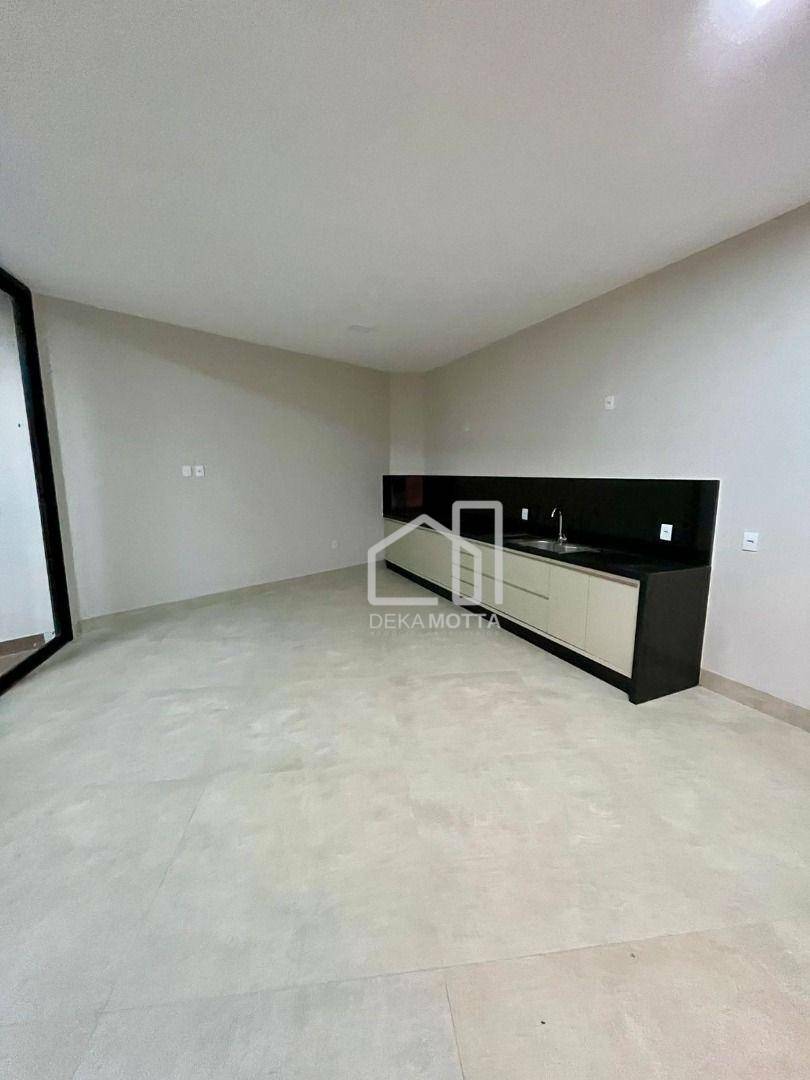 Sobrado à venda com 4 quartos, 306M2 - Foto 4