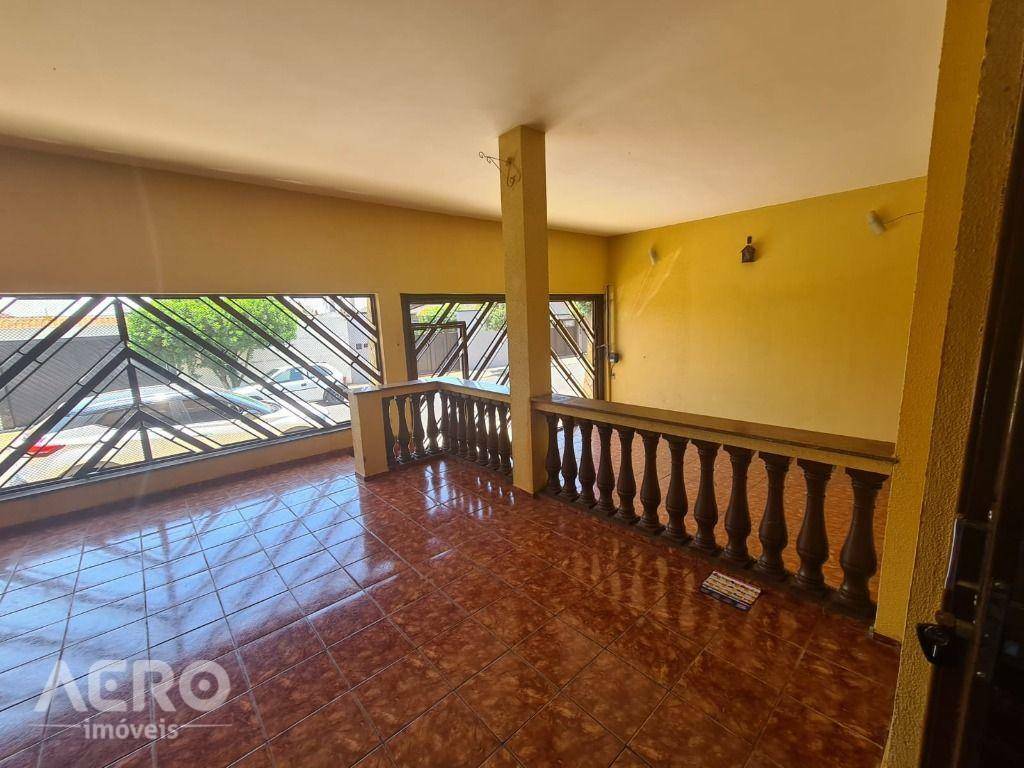 Casa à venda com 3 quartos, 200m² - Foto 5