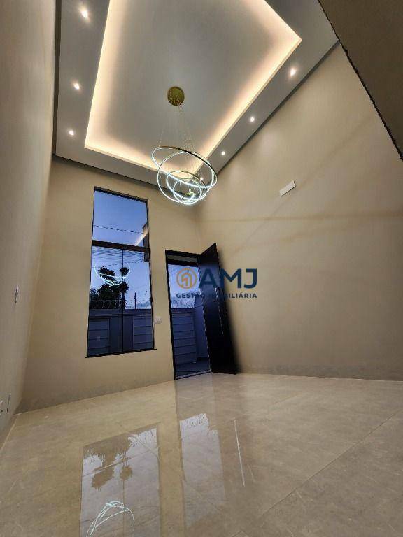 Casa à venda com 3 quartos, 121m² - Foto 3