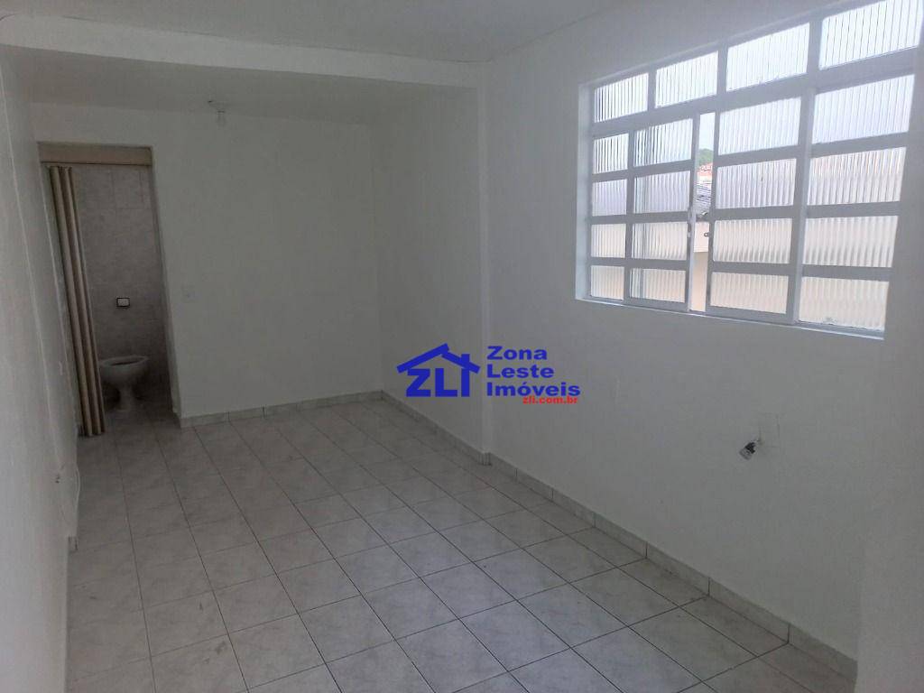 Casa para alugar com 1 quarto, 40m² - Foto 3