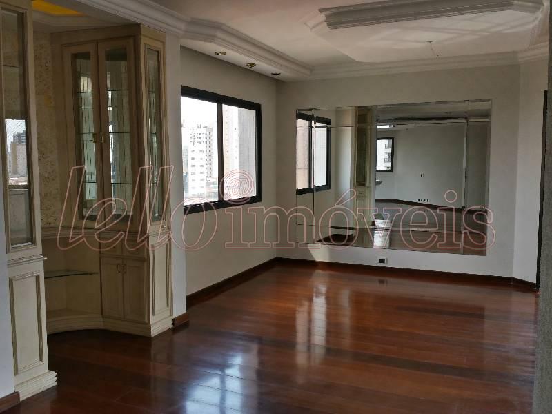 Apartamento para alugar com 4 quartos, 250m² - Foto 2