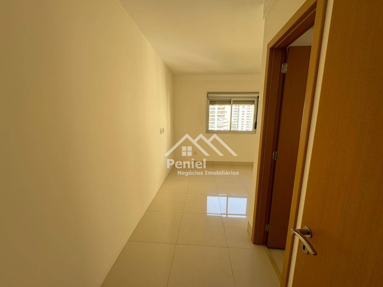 Apartamento à venda com 3 quartos, 200m² - Foto 11