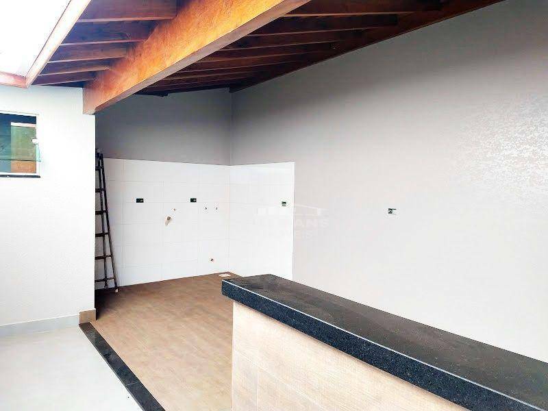 Casa à venda com 3 quartos, 150m² - Foto 25