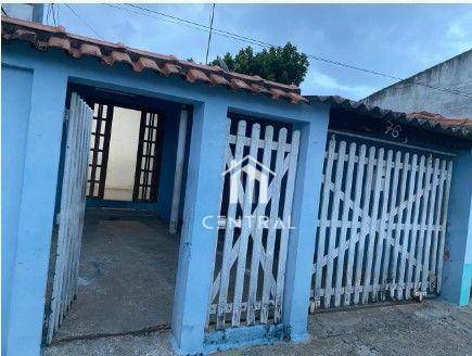 Casa à venda com 2 quartos, 100m² - Foto 3