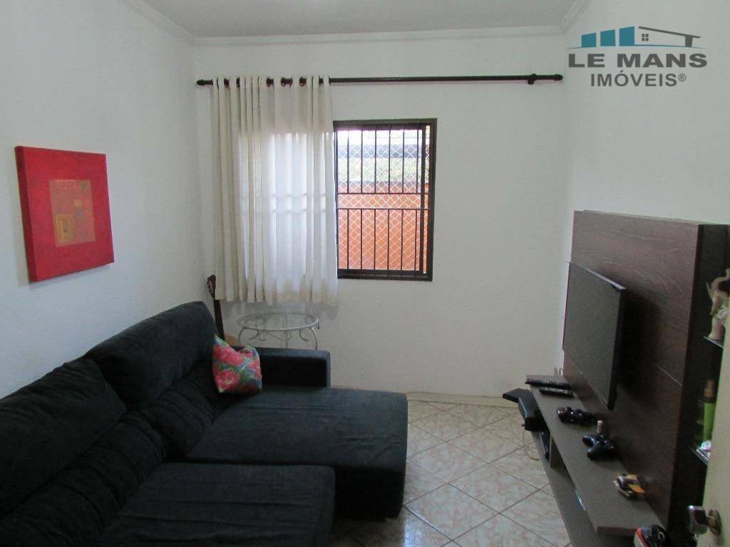 Apartamento à venda com 2 quartos, 66m² - Foto 2