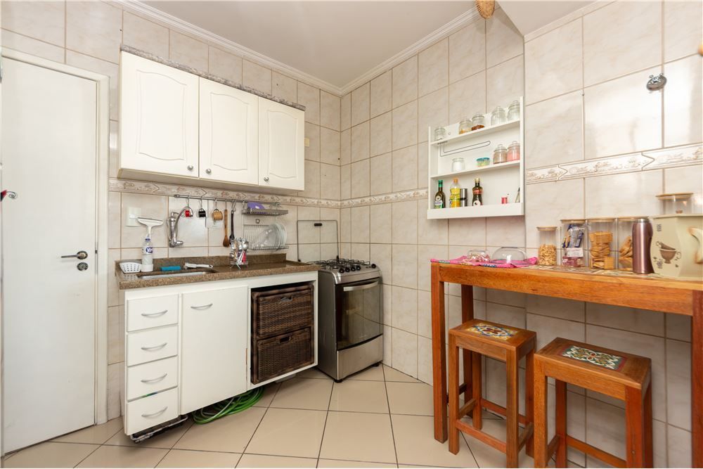 Apartamento à venda com 2 quartos, 55m² - Foto 17