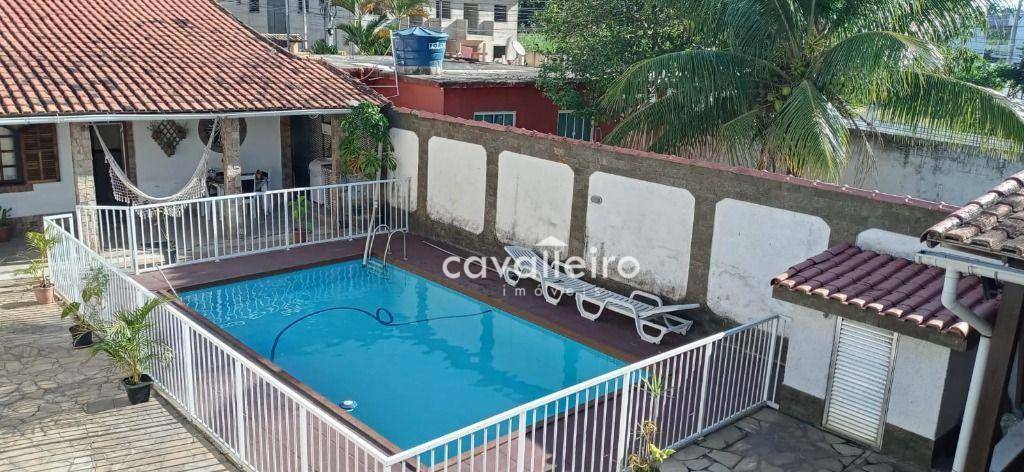 Casa à venda com 5 quartos, 380m² - Foto 2