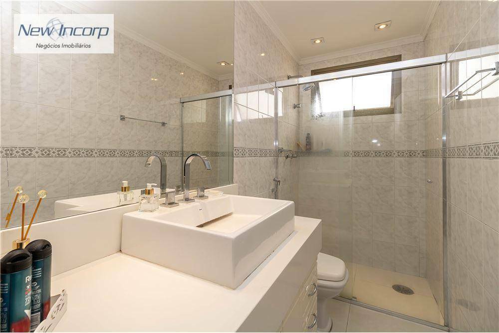 Apartamento à venda com 3 quartos, 117m² - Foto 19