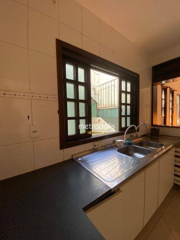 Apartamento para alugar com 2 quartos, 165m² - Foto 4