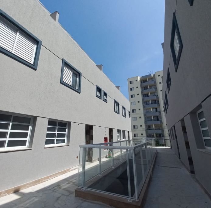 Sobrado para alugar com 3 quartos, 75m² - Foto 1