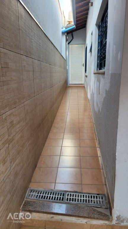 Casa à venda com 2 quartos, 214m² - Foto 23