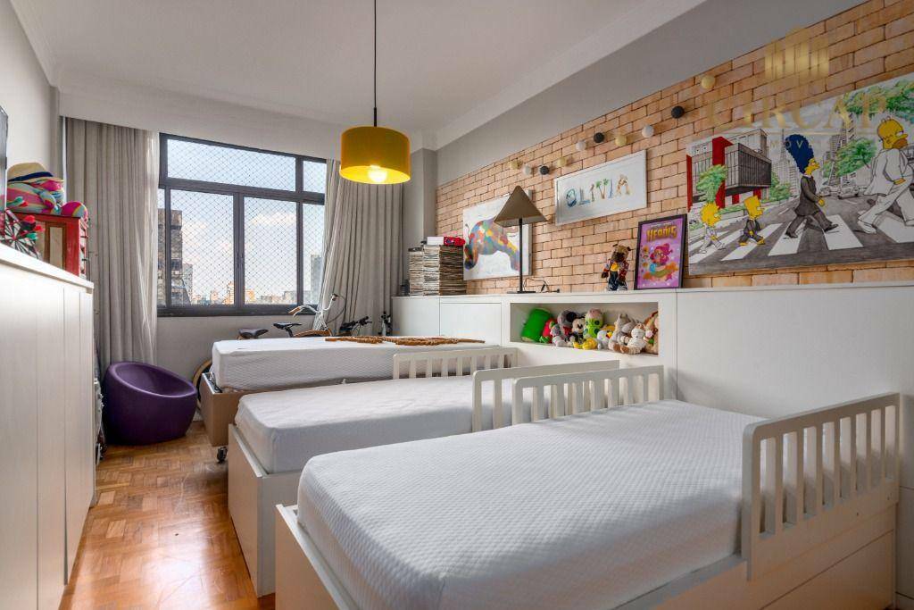 Apartamento à venda com 3 quartos, 220m² - Foto 18