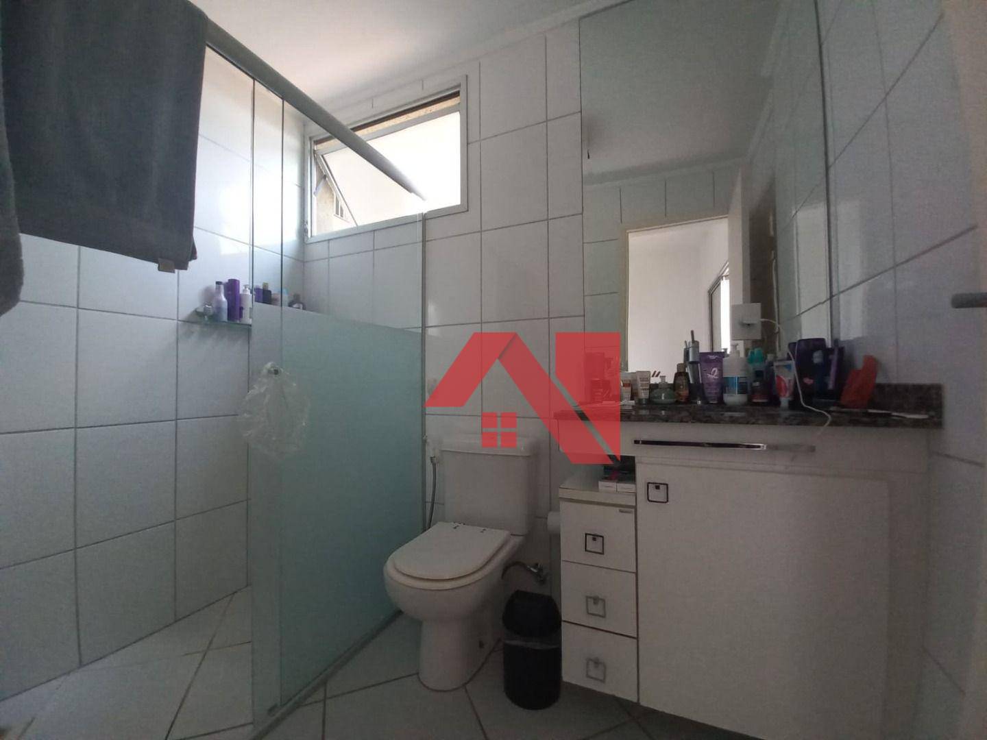 Apartamento à venda com 3 quartos, 116m² - Foto 2