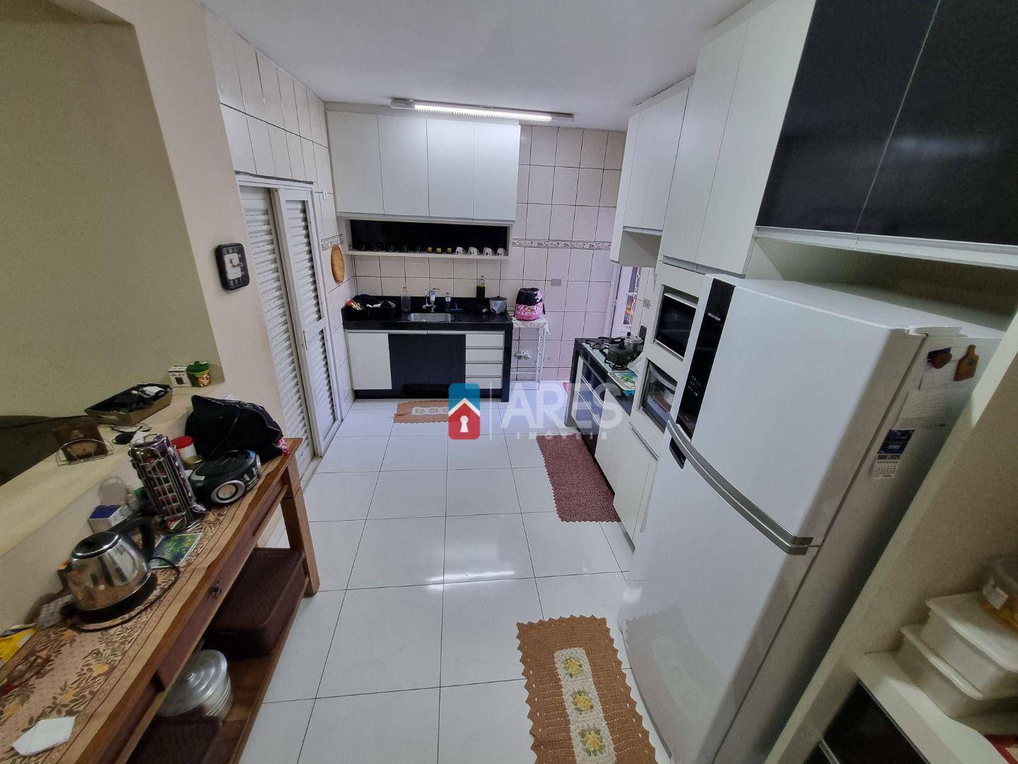 Casa à venda com 2 quartos, 138m² - Foto 5
