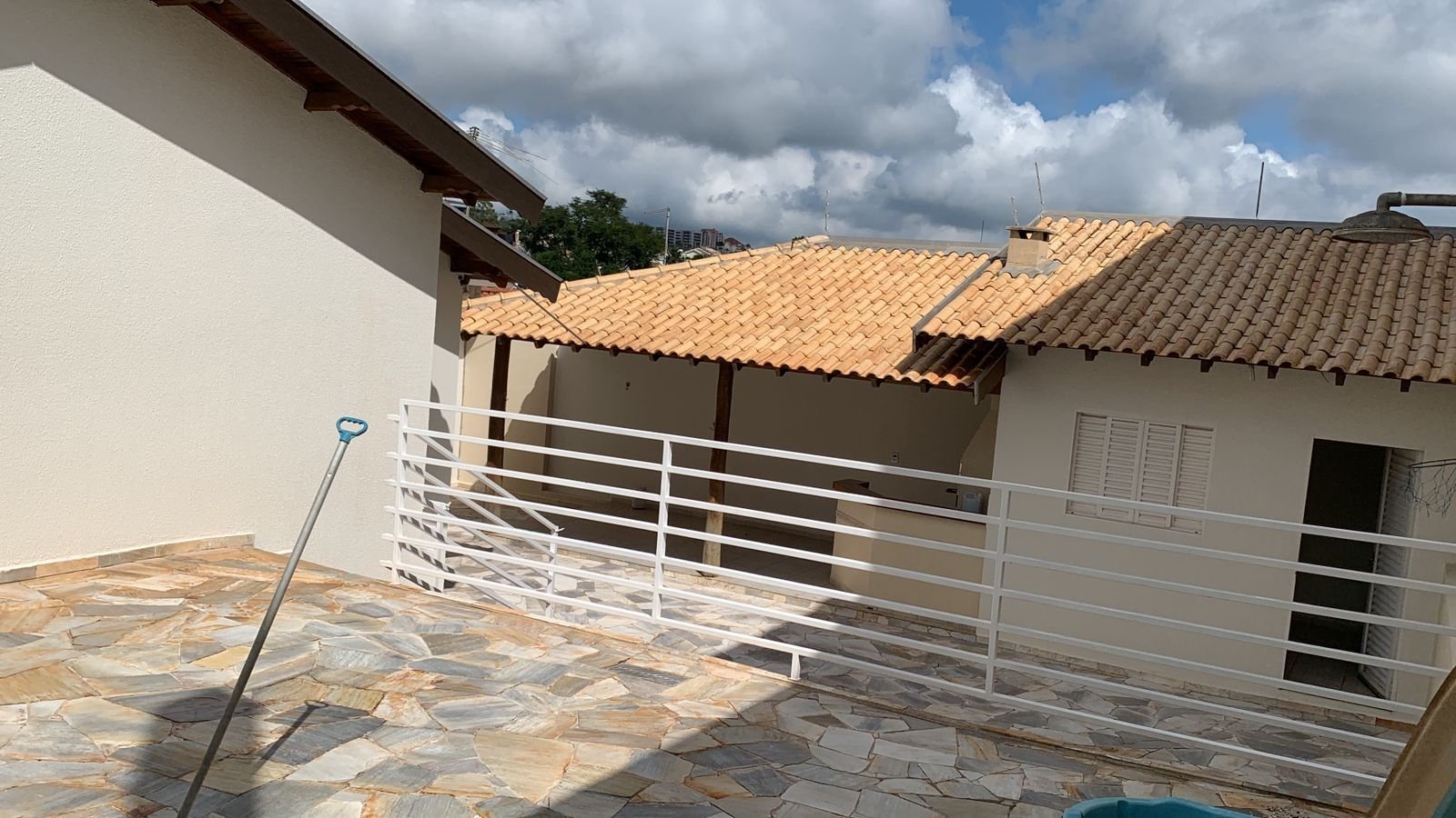 Casa à venda com 3 quartos, 300m² - Foto 14