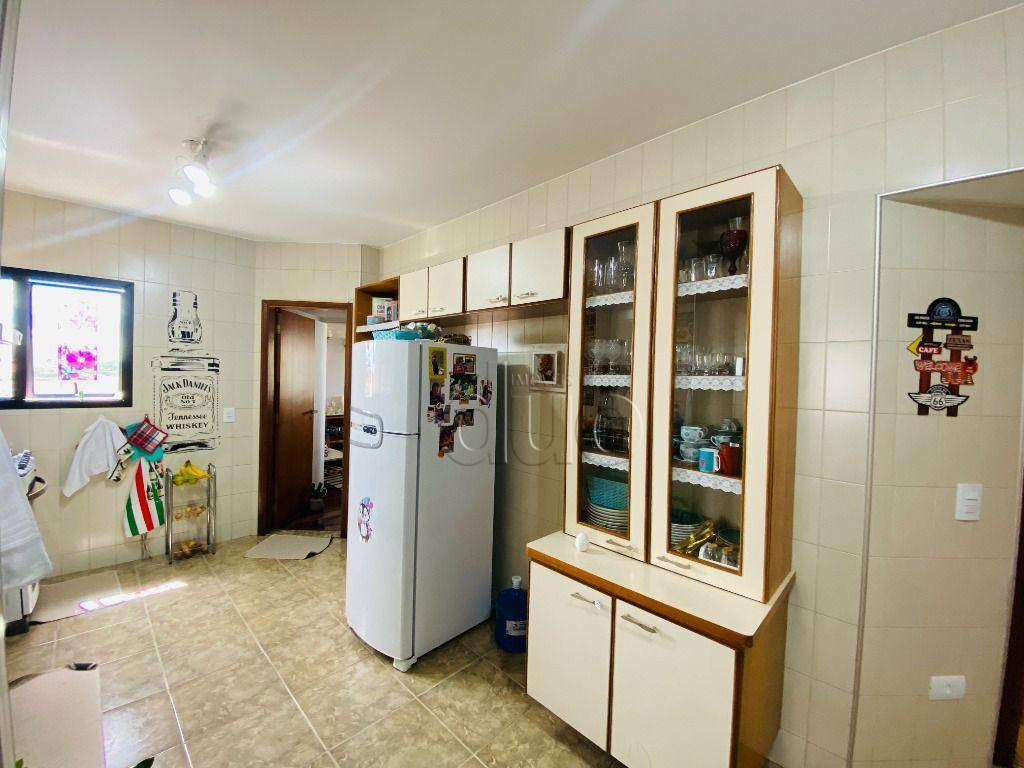 Apartamento à venda com 3 quartos, 147m² - Foto 25