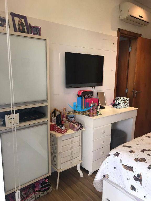 Apartamento à venda com 3 quartos, 204m² - Foto 28