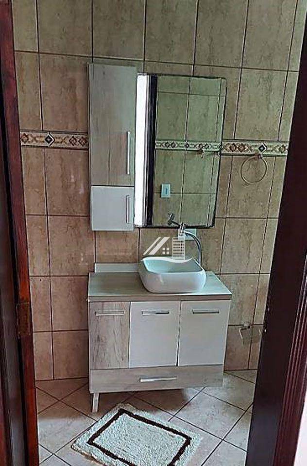 Sobrado à venda com 2 quartos, 210m² - Foto 13