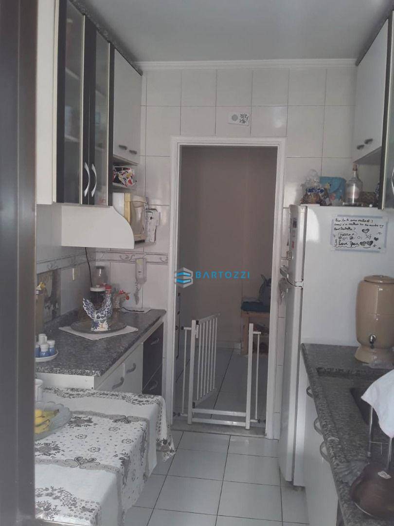 Apartamento à venda com 2 quartos, 65m² - Foto 1