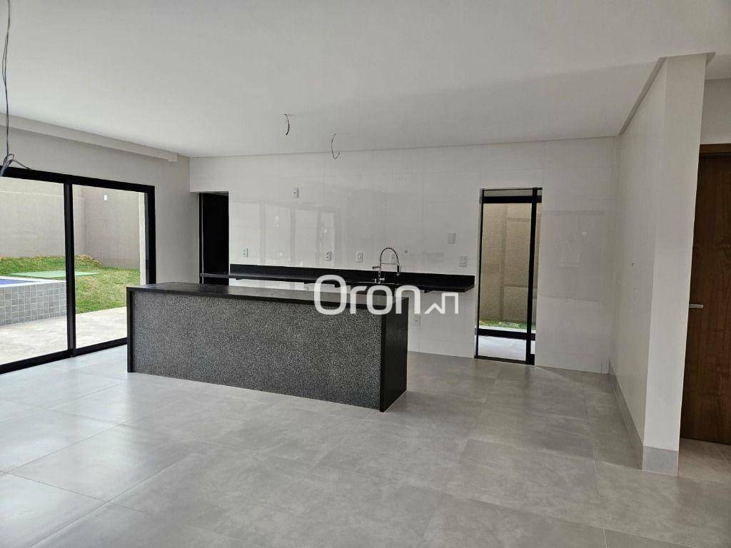 Sobrado à venda com 4 quartos, 224m² - Foto 3