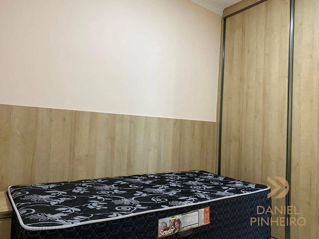 Apartamento à venda com 2 quartos, 70m² - Foto 12