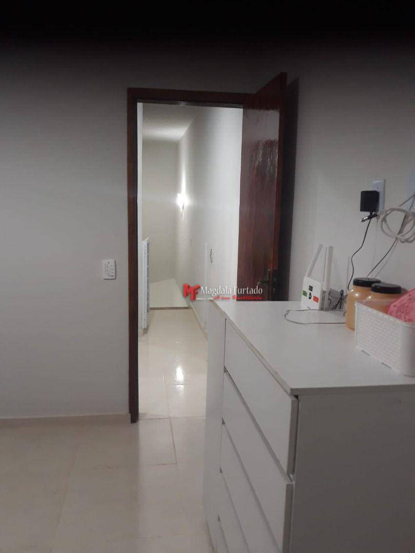 Casa à venda com 2 quartos, 61m² - Foto 5