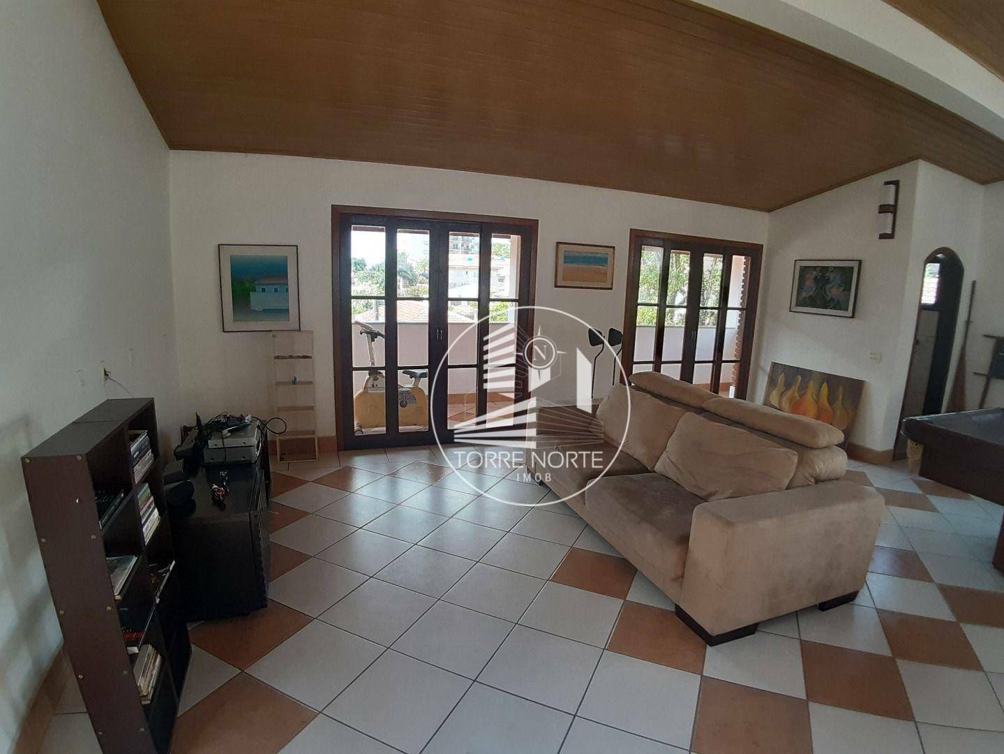 Casa à venda com 3 quartos, 380m² - Foto 19