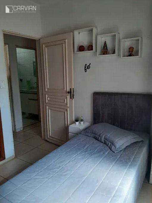 Casa à venda com 4 quartos, 200m² - Foto 13