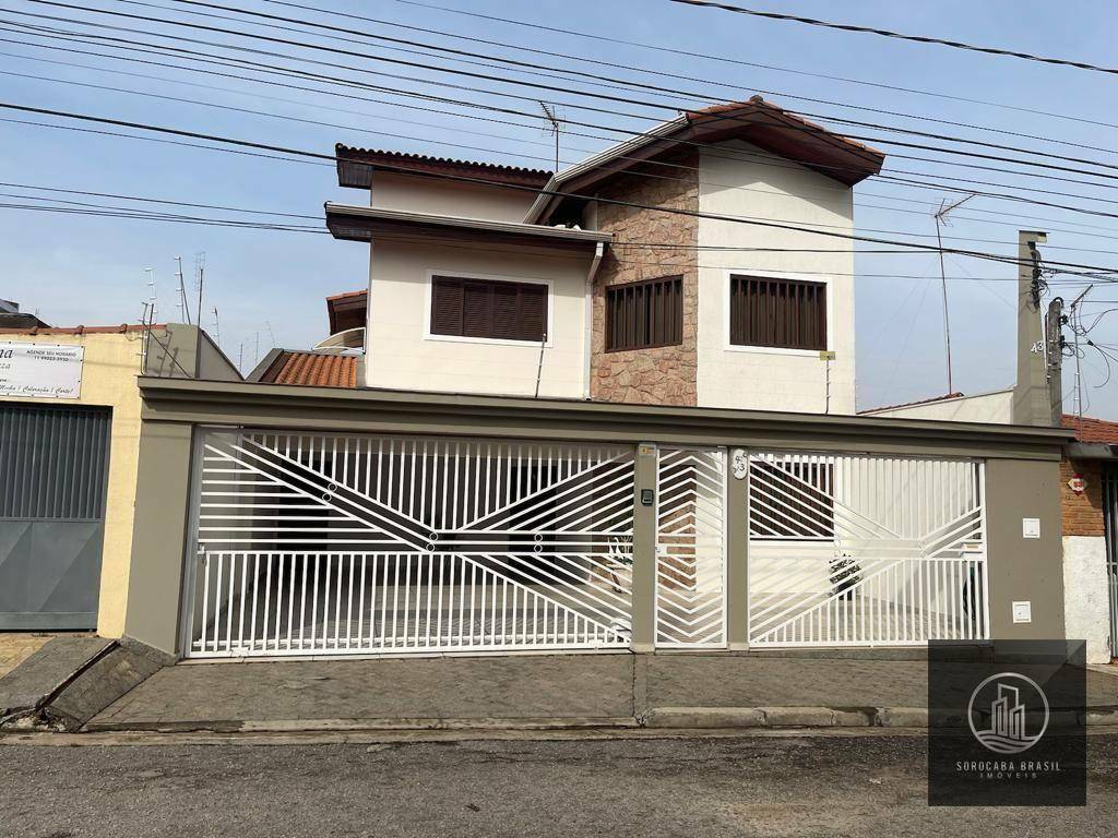 Sobrado à venda com 3 quartos, 248m² - Foto 1