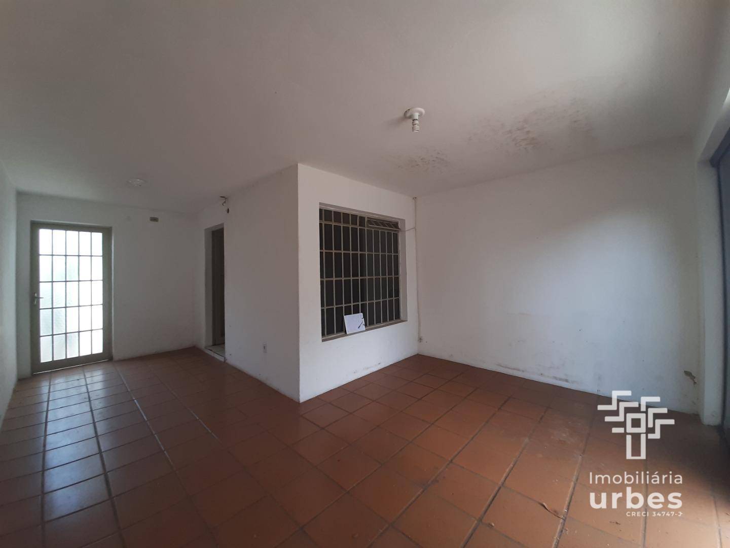 Casa para alugar com 3 quartos, 100m² - Foto 4