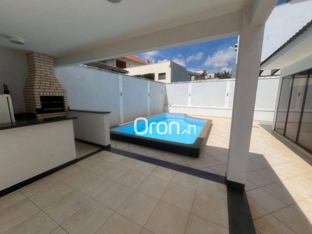 Sobrado à venda com 4 quartos, 341m² - Foto 2