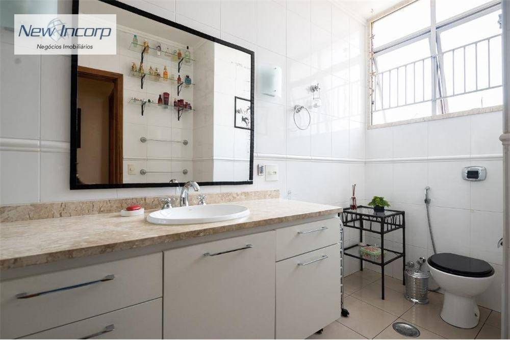 Apartamento à venda com 3 quartos, 180m² - Foto 19