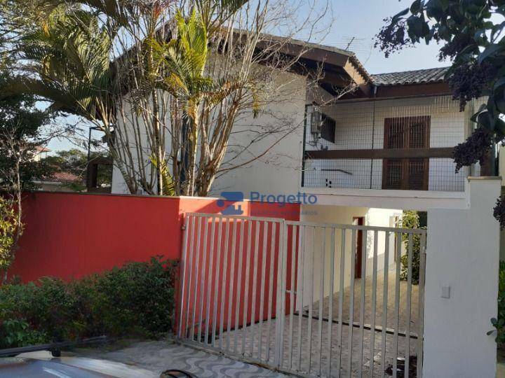 Casa de Condomínio à venda com 3 quartos, 280m² - Foto 2