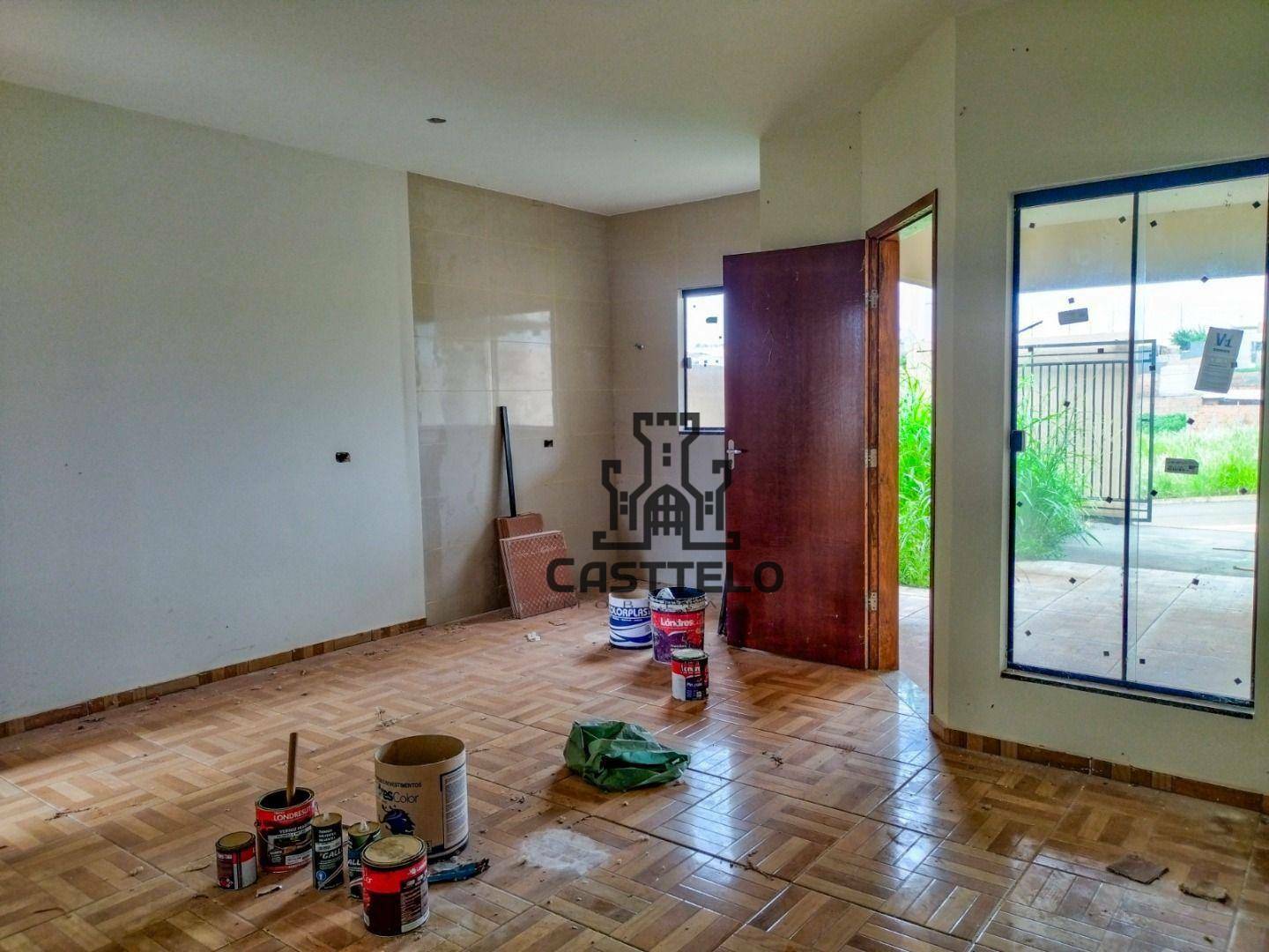 Casa à venda com 2 quartos, 70m² - Foto 2