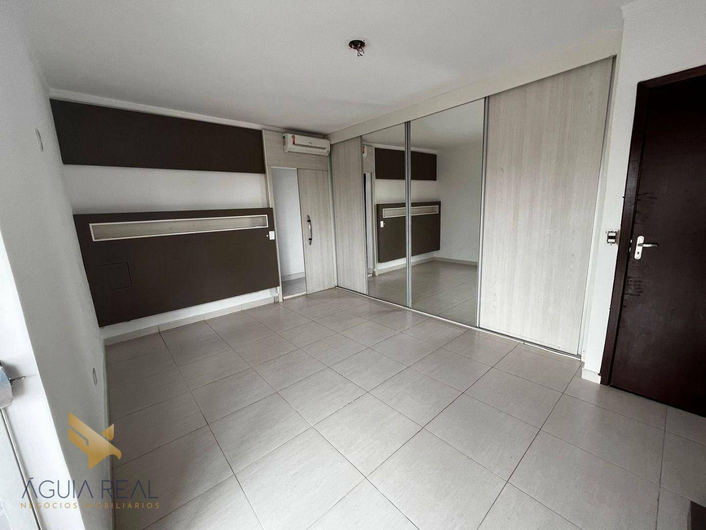 Sobrado à venda com 5 quartos, 280m² - Foto 5