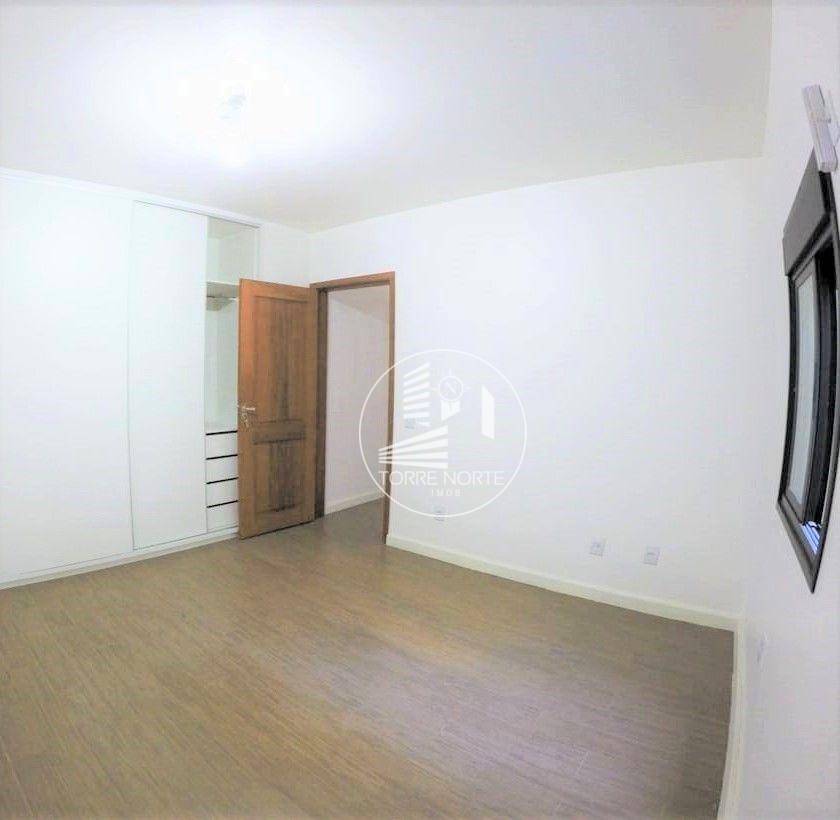 Casa à venda com 10 quartos, 350m² - Foto 33