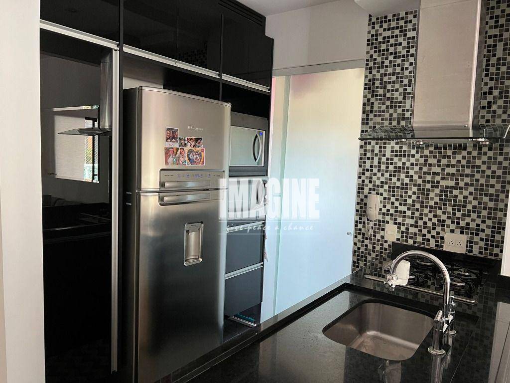 Apartamento à venda com 2 quartos, 84m² - Foto 9