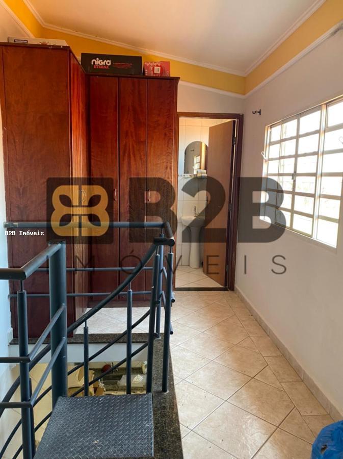 Casa à venda com 3 quartos, 190m² - Foto 16