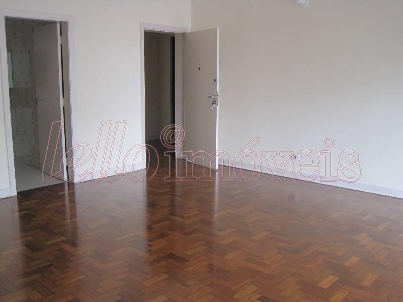 Apartamento para alugar com 2 quartos, 117m² - Foto 4