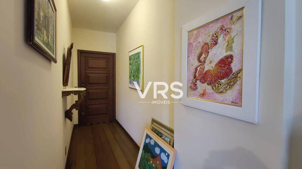 Apartamento à venda com 4 quartos, 220m² - Foto 16