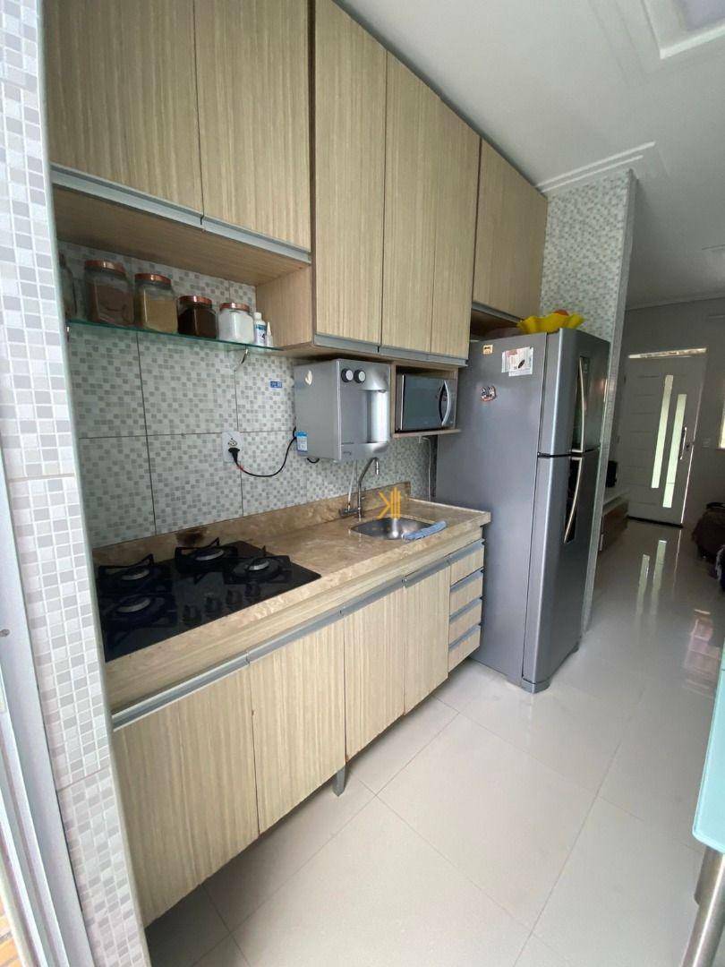 Casa à venda com 2 quartos, 49m² - Foto 18