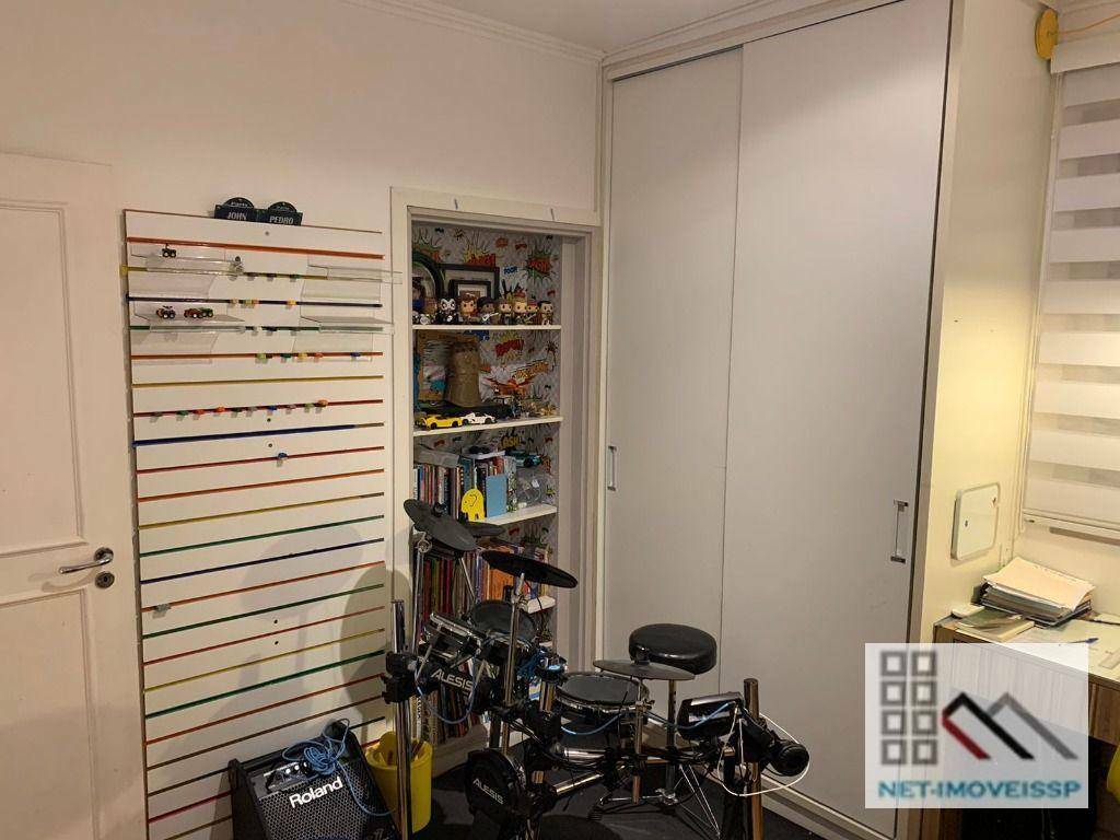 Apartamento à venda com 3 quartos, 140m² - Foto 23