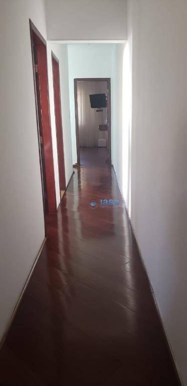 Sobrado à venda com 3 quartos, 218m² - Foto 37