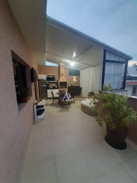 Cobertura à venda com 3 quartos, 130m² - Foto 3